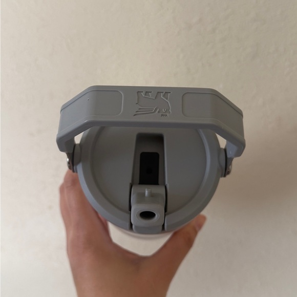 Stanley Classic White Travel Mug - Picture 3 of 4